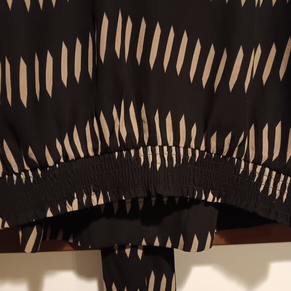 ✨️The Limited Black and Tan Blouse Size Medium - Picture 5 of 8
